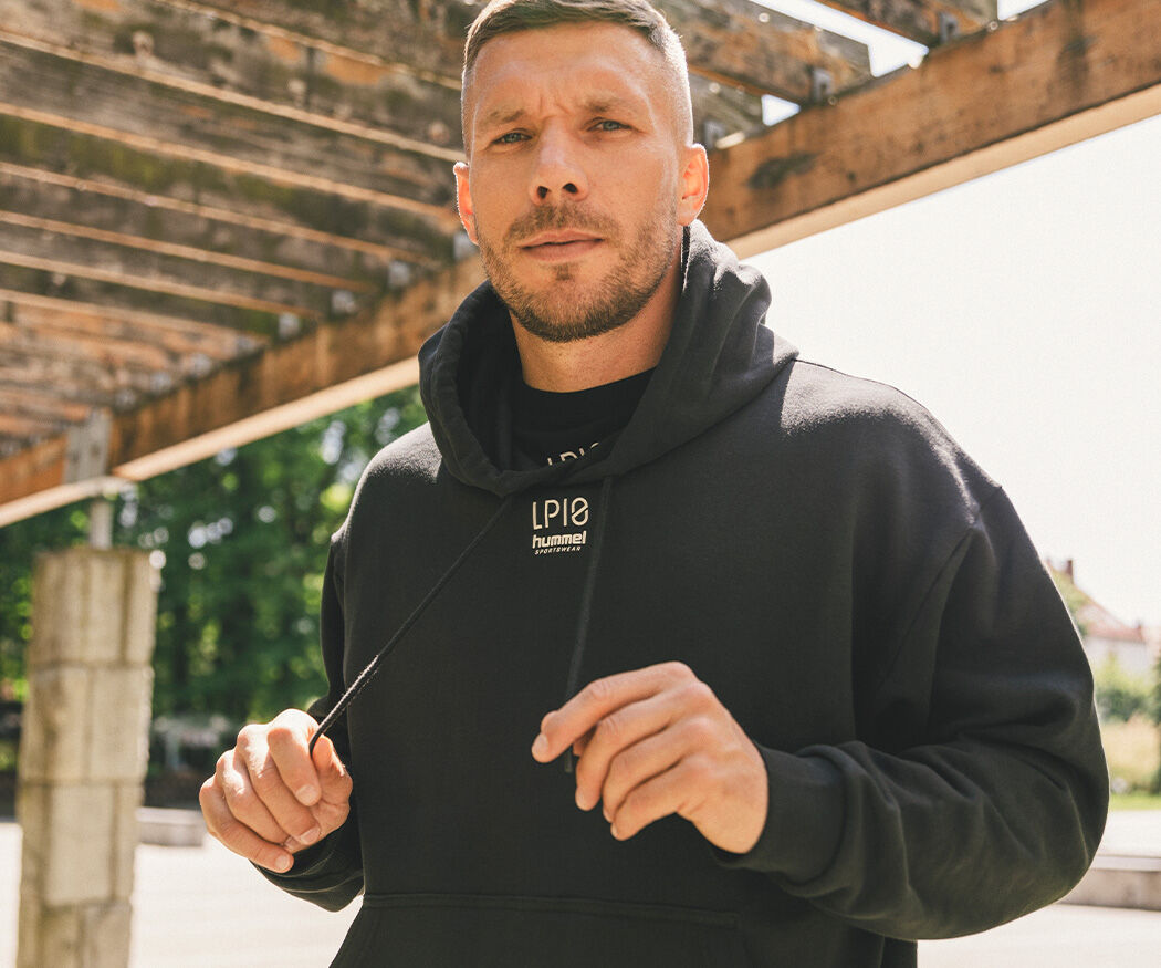 hummel x Podolski